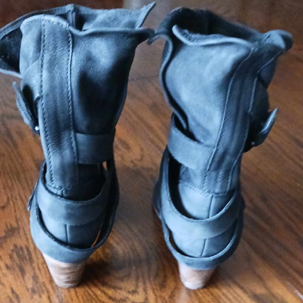 SALE! 😃 Steve Madden Johnnyy Black Women's Ankle Boots - Picture 6 of 8